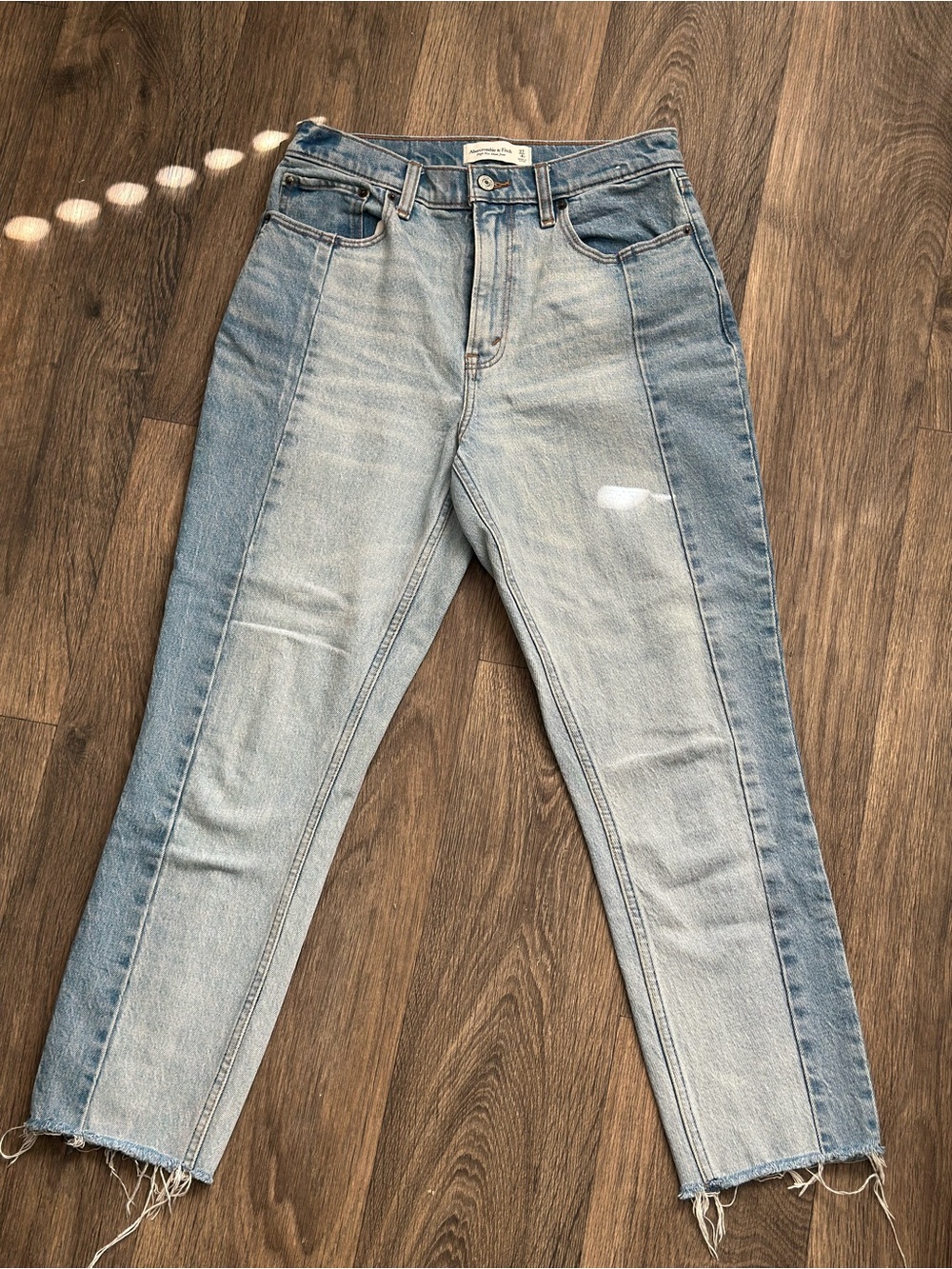 Abercrombie & Fitch Two-Toned Mom Jeans
